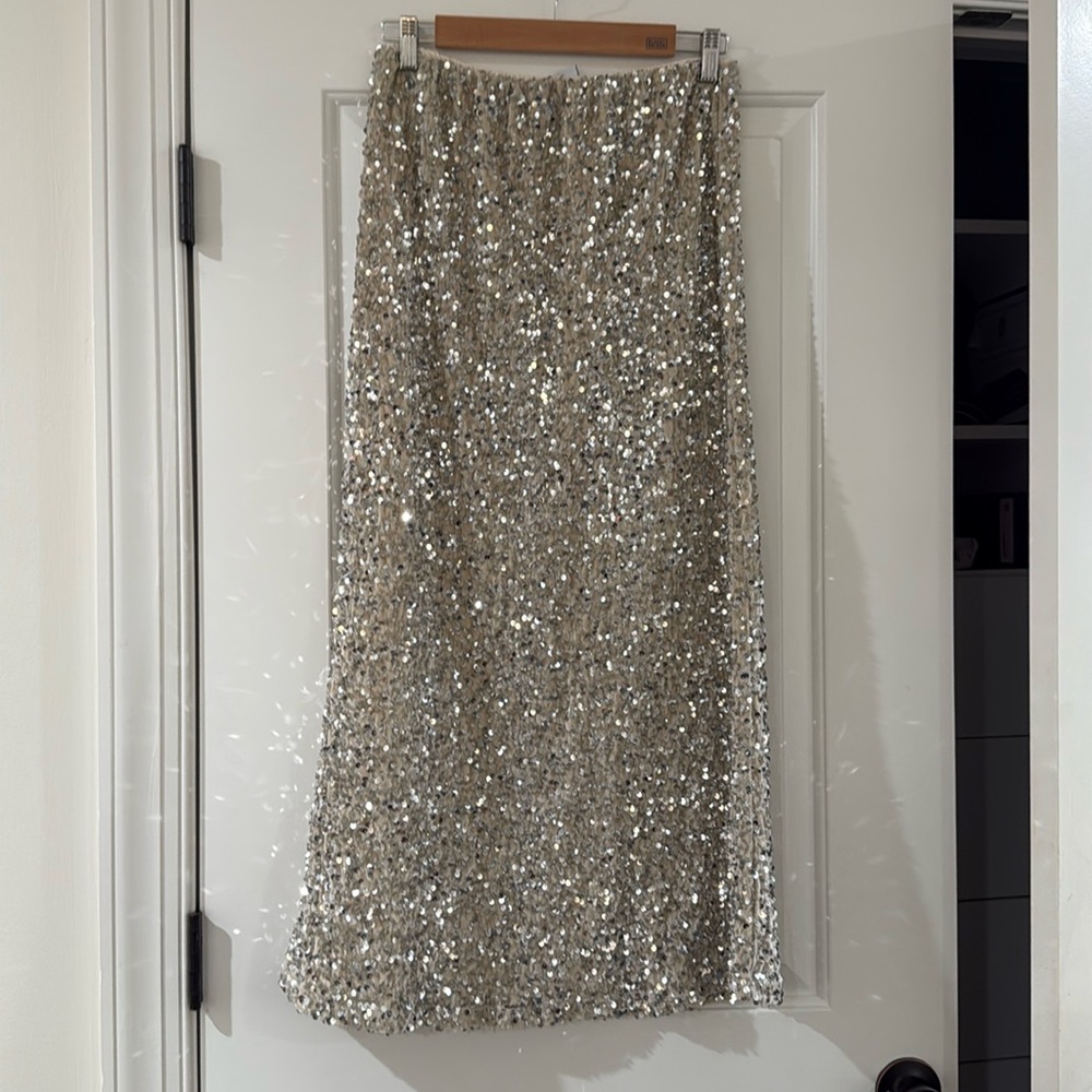 NWT Women's Old Navy  Silver Sequin Sparkle Maxi Skirt